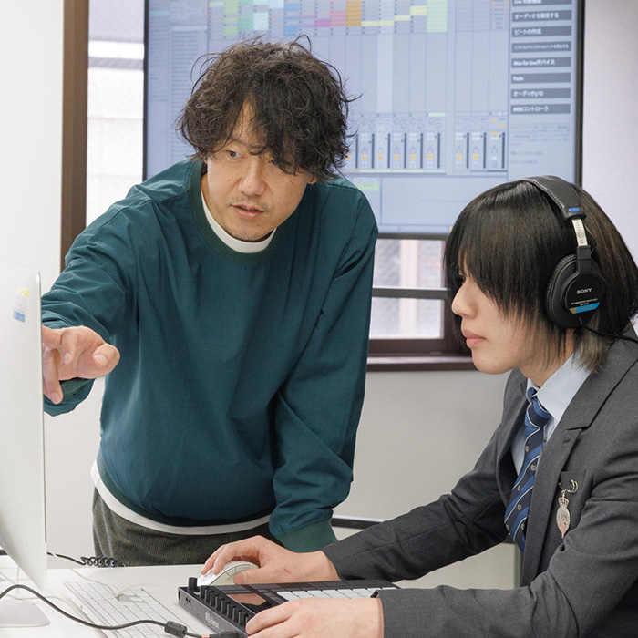 ⾃分のペースに合わせて週1⽇通う